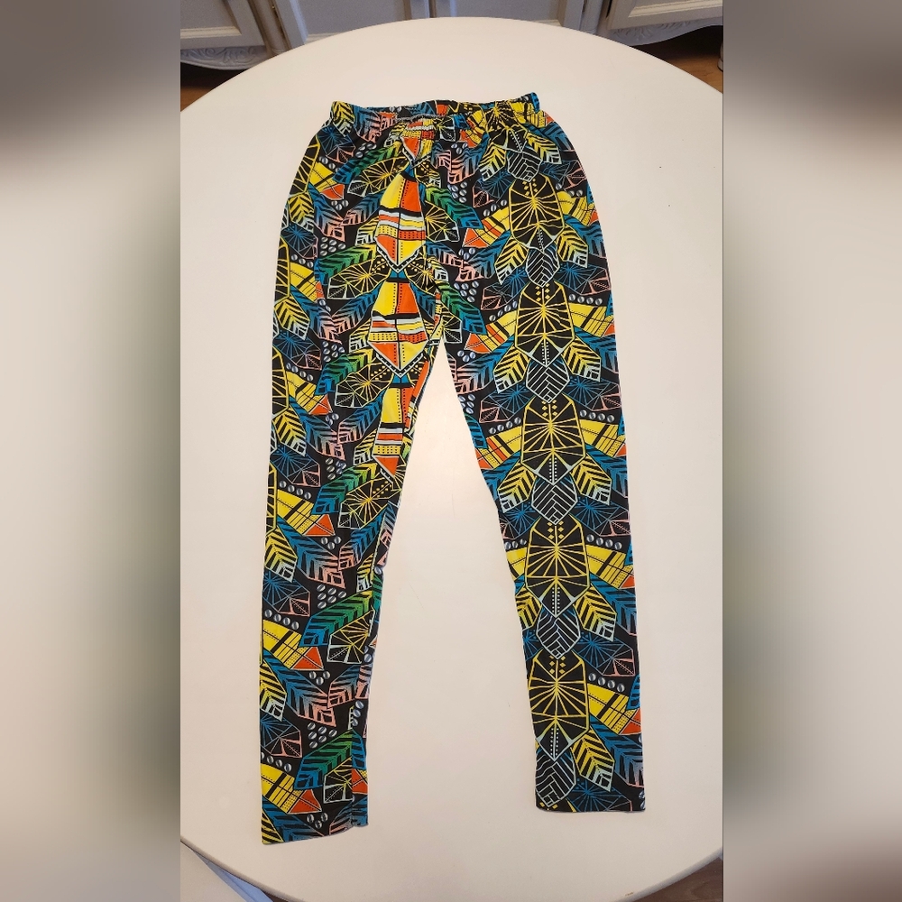 Bold Geometric Leaf Print Leggings - Multicolor
